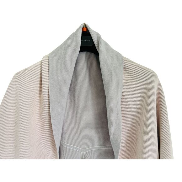 LULULEMON Cream Pale Pink Cardigan Cover Size Small - Picture 3 of 9